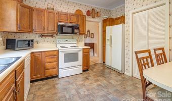 88 Bear Creek Rd, Asheville, NC 28806