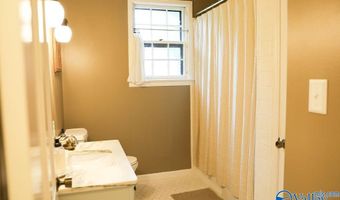 6 Penny Ln, Albertville, AL 35950
