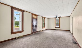 127 Walnut St, Ashville, OH 43103