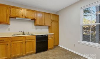 4603 Breakers Ln, Asheville, NC 28806