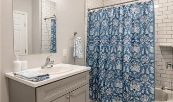 948 N Front St C-2, Allentown, PA 18102