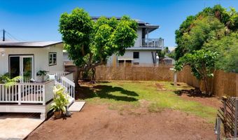 679 Kihapai St D, Kailua, HI 96734