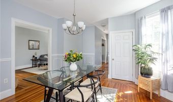 6 Pond Ave, Newport, RI 02840