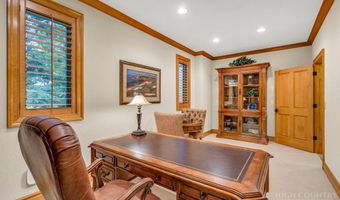 35 Crestview Ln, Banner Elk, NC 28604