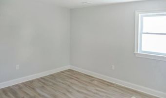 156 Cliffwood Ave, Aberdeen, NJ 07721