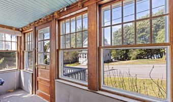 32 Murray St, Augusta, ME 04330