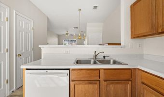 3263 Hidden Cove Cir, Peachtree Corners, GA 30092