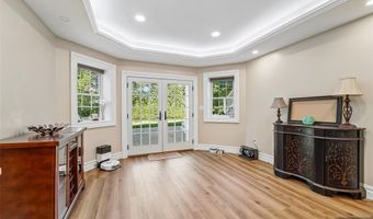 35 Franklin Tpke, Allendale, NJ 07401