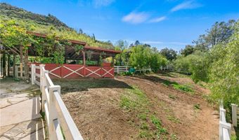 29012 Crags Dr, Agoura Hills, CA 91301
