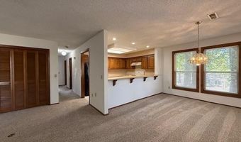 8 Connie Ln, Bella Vista, AR 72715
