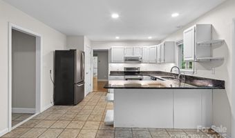 23 Shelby Dr, Asheville, NC 28803
