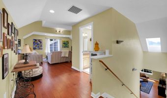 951 S St, Springfield, OR 97477