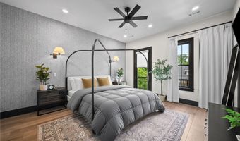 220 SE B St, Bentonville, AR 72712