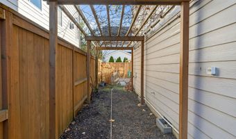 9863 SW RIDGE Dr, Beaverton, OR 97007