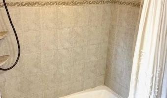 100 KNICKERBOCKER Dr, Belle Mead, NJ 08502