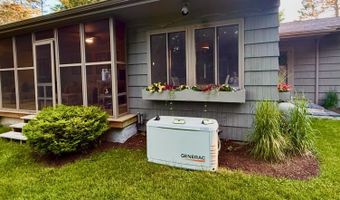 281 Clyde Rd, Bangor, ME 04401