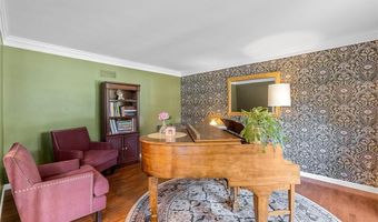 307 Blue Ridge Place Ct, Ballwin, MO 63011