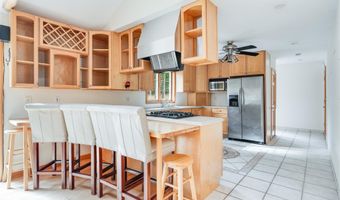 91 Decker Rd, Ancram, NY 12502