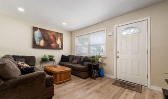 4 Oak Rd, Columbus, OH 43217
