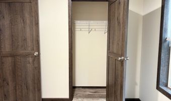 389 Tulip Ln E, Altoona, WI 54720