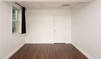 413 High St, Bristol, RI 02809