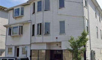 722 Dexter St, Central Falls, RI 02863