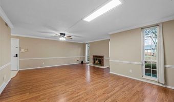 916 Claytonbrook Dr 1, Ballwin, MO 63011