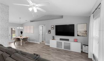 122 Seville Rd, Auburndale, FL 33823