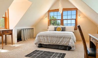 71 Calle Martinez, Arroyo Seco, NM 87514