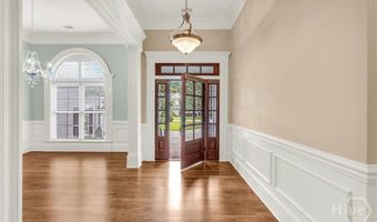 5 Pinebrook Ct, Savannah, GA 31405