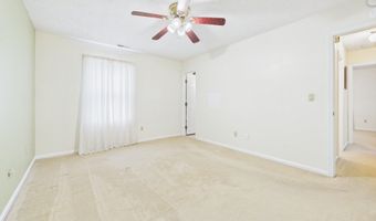 4317 Heathrow Dr, Anderson, IN 46013