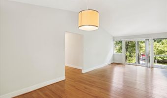 8206 STONE TRAIL Dr, Bethesda, MD 20817