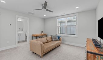 409 S Tunstall Ave, Apex, NC 27502