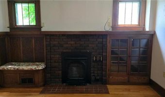 309 5th St SW, Austin, MN 55912