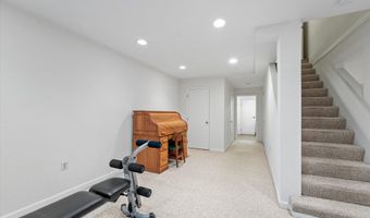 9306 PARKHILL Ter, Bethesda, MD 20814
