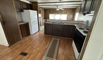 9 Arlington St, Berlin, NH 03570