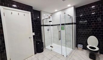 141 Glen Ridge Rd, Cranston, RI 02920