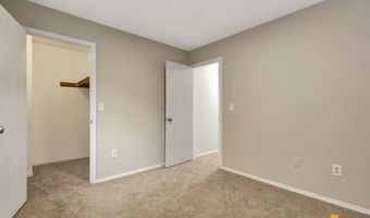 7676 Snow View Dr, Anchorage, AK 99507