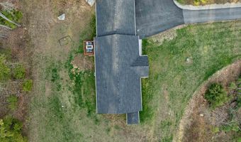 123 Parade Rd, Barnstead, NH 03218
