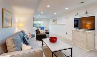1 Northwest Psge, Barrington, RI 02806