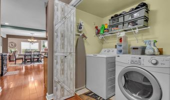 220 Edward Ave, Bayville, NJ 08721