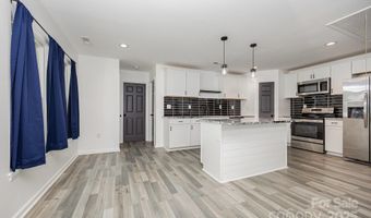 611 Fernwood Dr, Albemarle, NC 28001