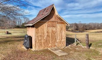 628 Tom White Rd, Big Sandy, TN 38221