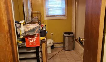 30 Hollywood Ave, Coventry, RI 02816