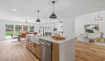 1416 EASTVIEW Ct, Oceanside, CA 92056