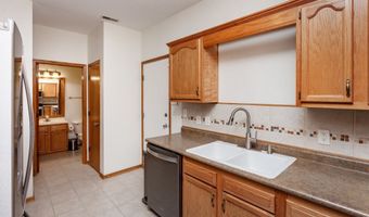 2815 Ashland Ct, Altoona, IA 50009