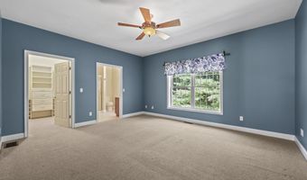 11 Village Ct 11, Colchester, CT 06415