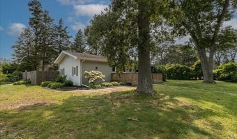 40 Dockage Rd, Bayville, NJ 08721