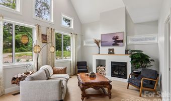18 Baker Pl, Arden, NC 28704