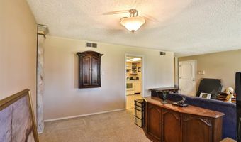 922 N Claytonbrook Dr 1, Ballwin, MO 63011